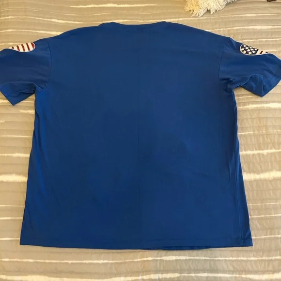 ✨ Patriotic Sequin Heart Graphic Tee – Oversized Fit ✨ - Picture 2 of 3